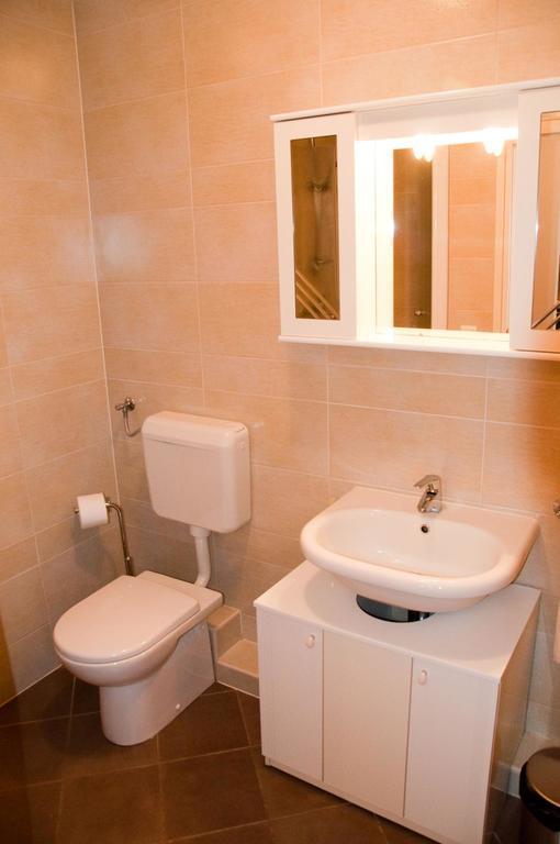 Roza Apartment Novigrad Istria Eksteriør bilde